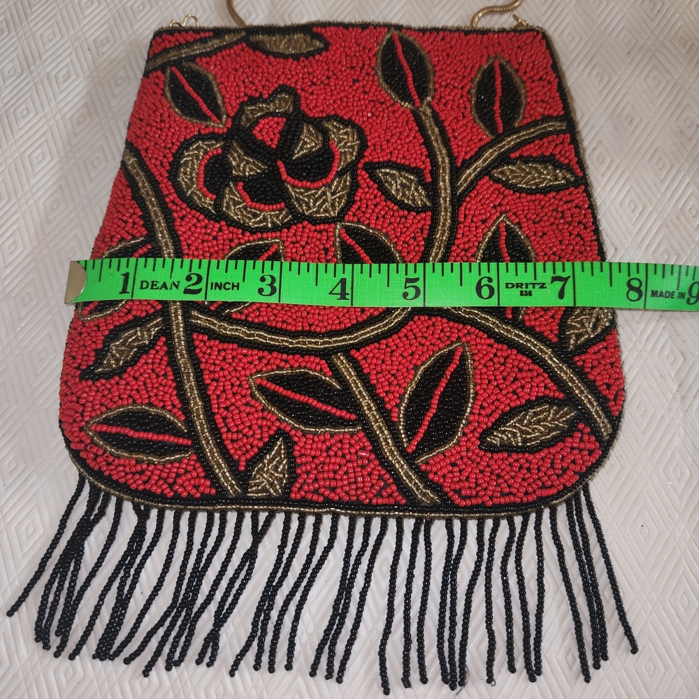 Elegant Red Beaded Handbag with Floral Design - Picture 9 of 9
